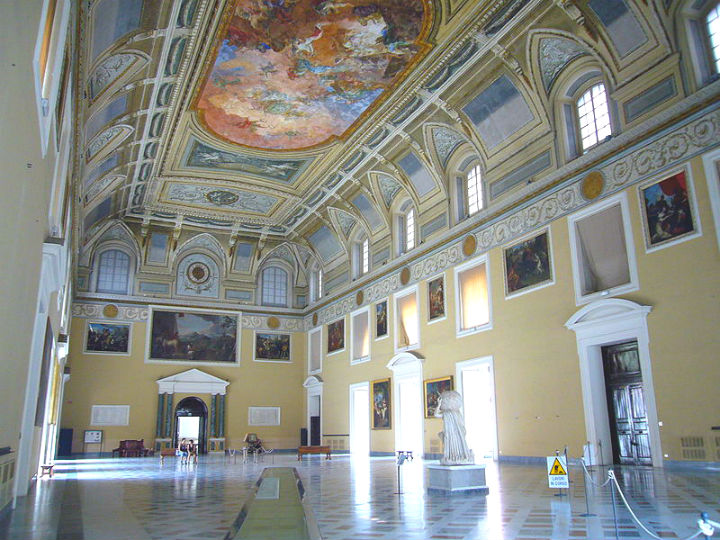 Museo Archeologico di Napoli - Salone della Meridiana