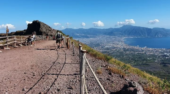 Round trip shuttle from Naples to Vesuvius